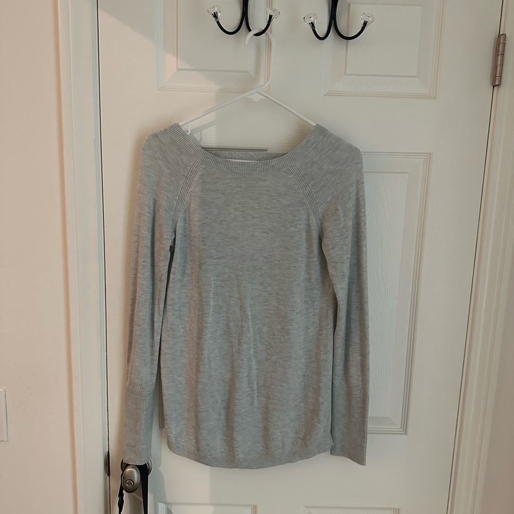 Lululemon cashmere sweater sz 4
